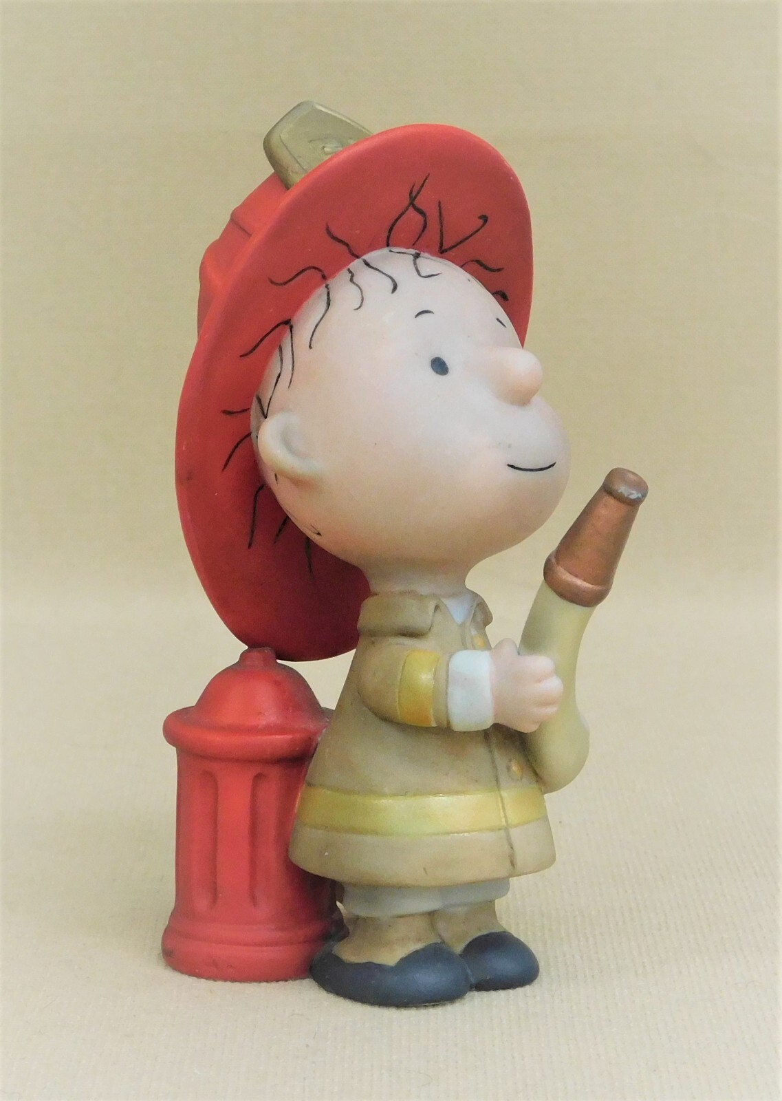 Snoopy Y228 Vintage Hallmark Firefighter Pigpen Figurine
