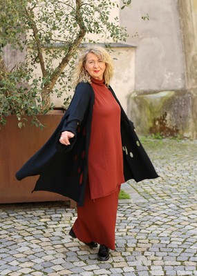 PHILOMENA CHRIST PHILOMENA CHRIST - LAGENLOOK LÖCHER MANTEL GR 46 48 50 52 54 56 58 - SCHWARZ