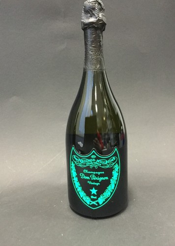 Dom Perignon Luminous Label Vintage 2010 Champagner LED 0,75l Flasche 12,5% Vol.