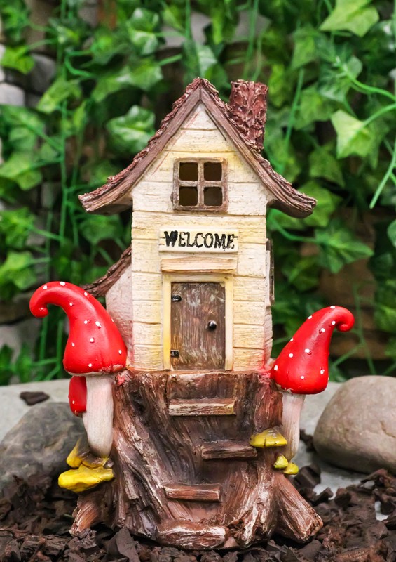 Fairy Garden LED Light Up Cottage Tree House With Toadstool