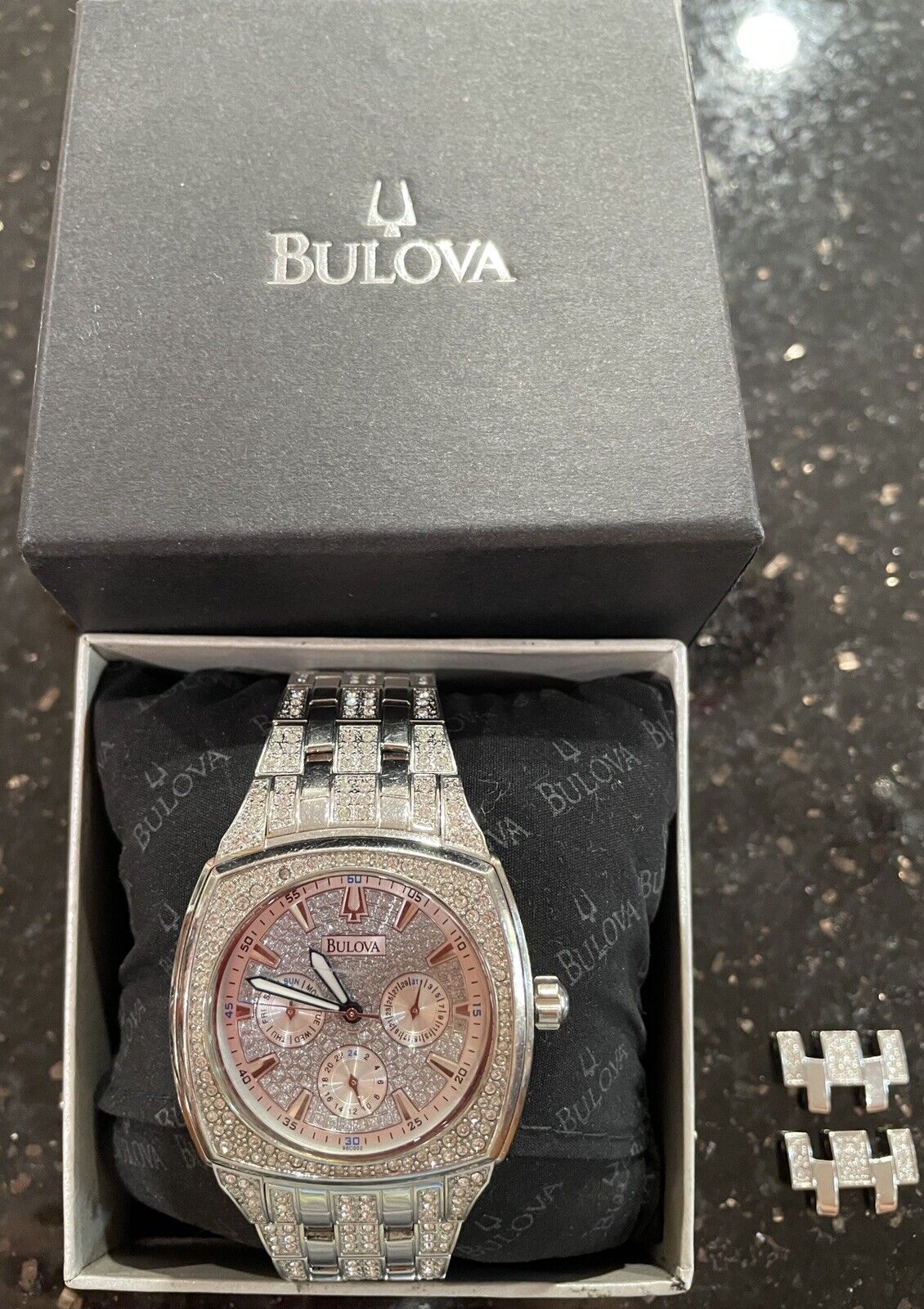 BULOVA Watch SS Crystals Swarovski Unisex C876965 Water BULOVA Watch SS Crystals Swarovski Unisex C876965 Water