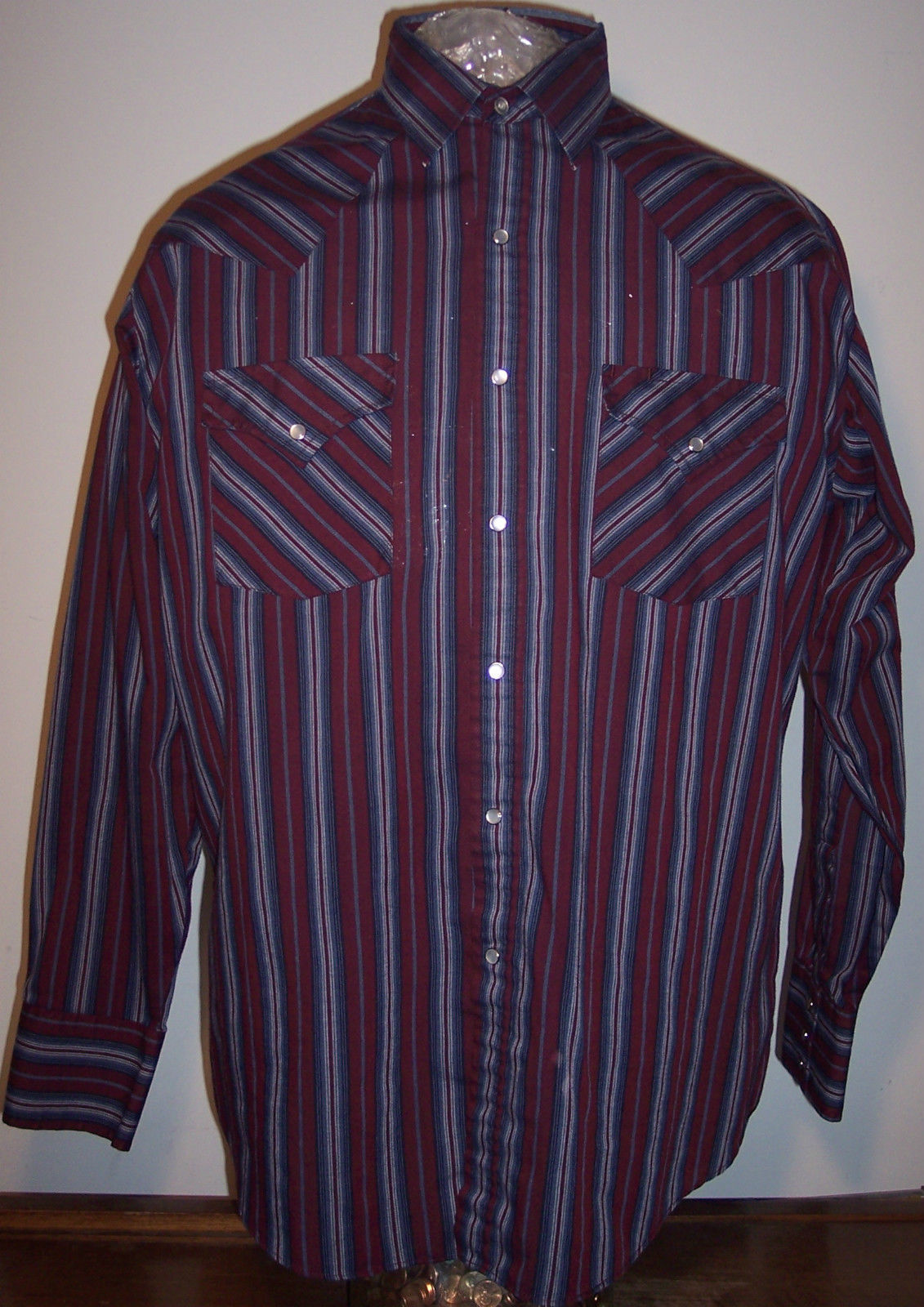 Ely Plains Striped Casual Button-Down Shirts for Men