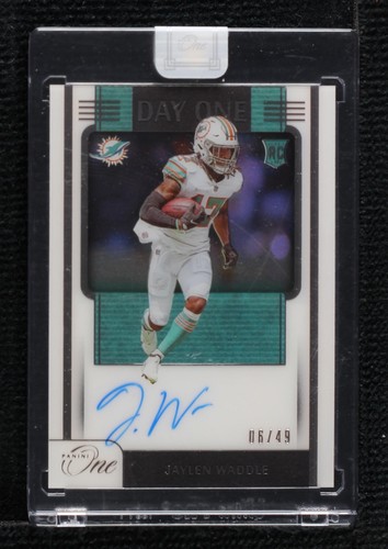 2021 Panini One Jaylen Waddle #115