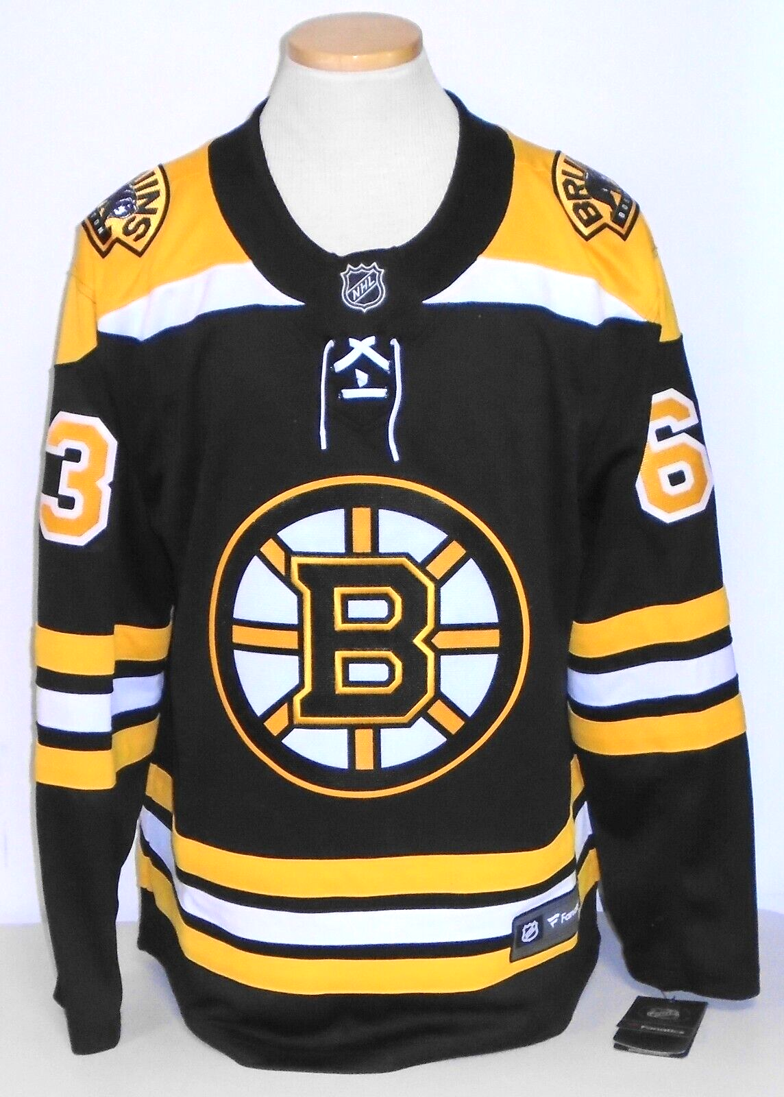 NHL Apparel, NHL Hockey Gear, Hockey Gifts, NHL Hockey Jerseys, Breakaway Jerseys & Hockey Apparel