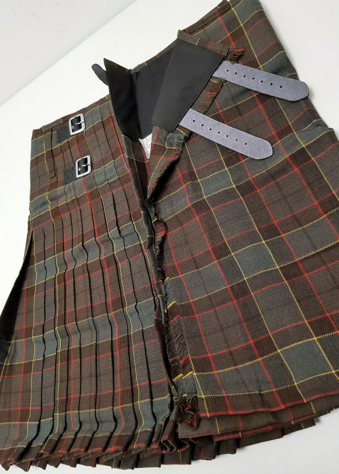 8 yards kilt hire