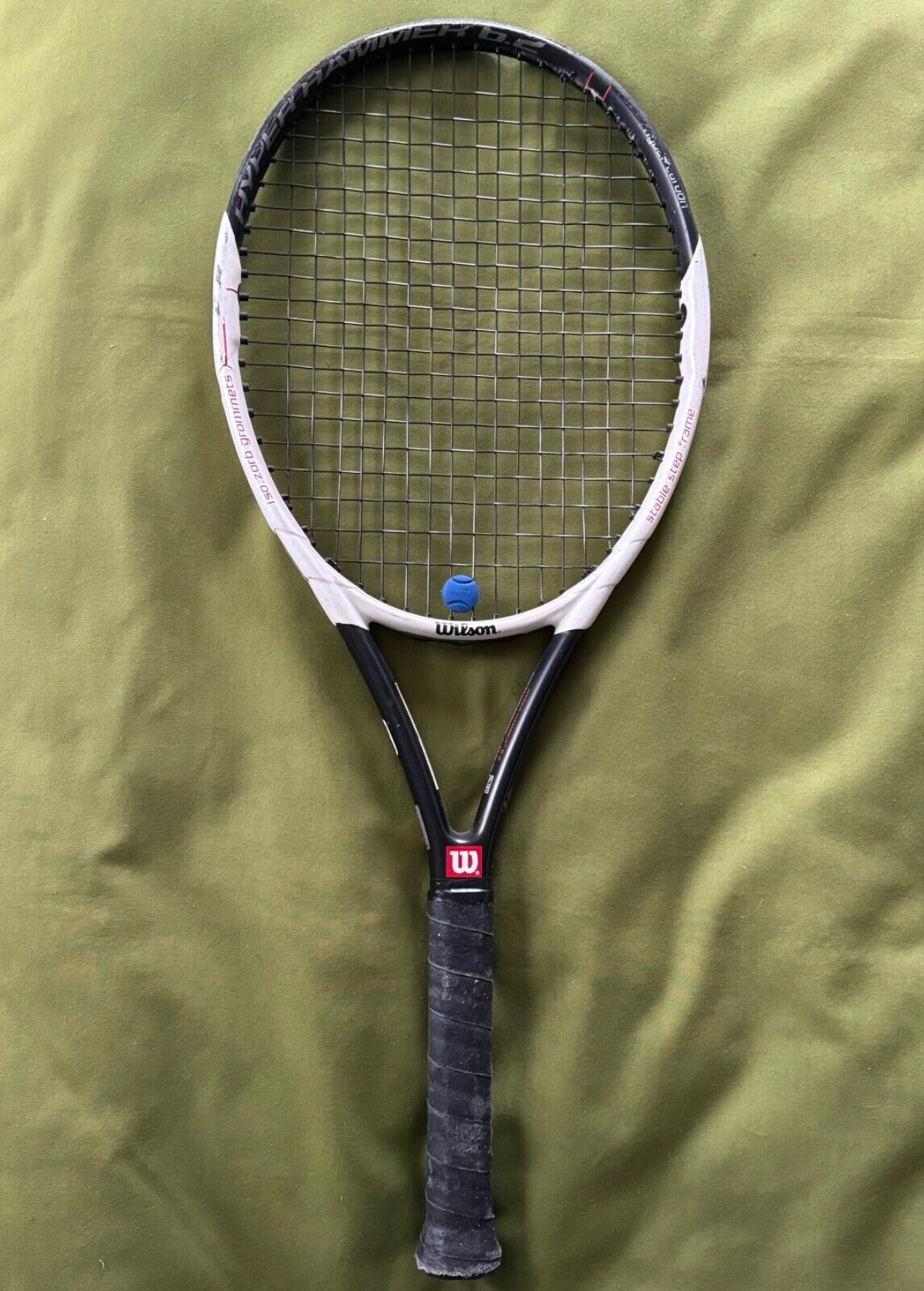 VGD BLACK/WHITE 4 1/4 2 WILSON HYPER HAMMER 6.2 TENNIS VGD BLACK/WHITE 4 1/4 2 WILSON HYPER HAMMER 6.2 TENNIS