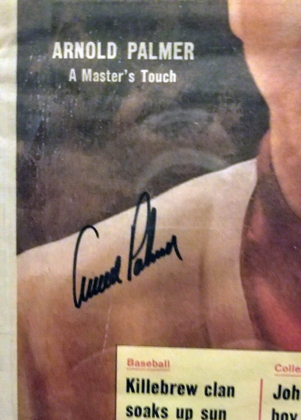 Rare Arnold Palmer signed autograph Sporting News April 4, 1970 issue