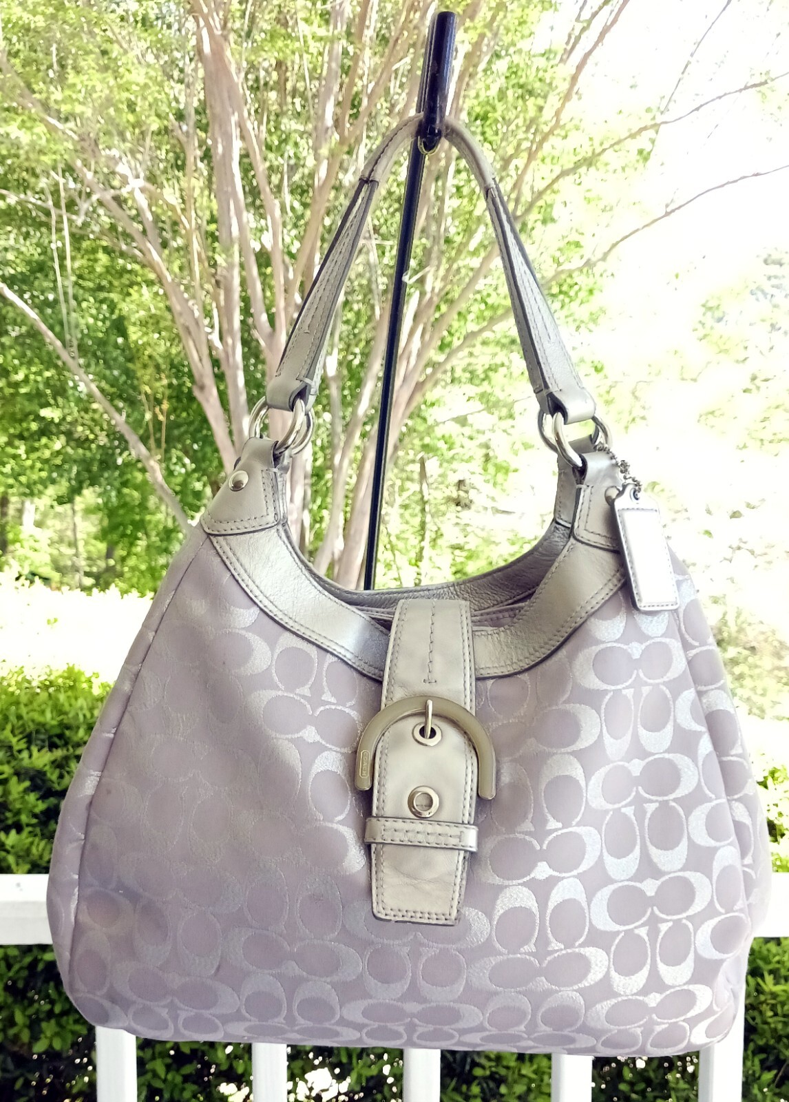 COACH F18909 MEDIUM VINTAGE SOHO GRAY & SILVER SIGNATURE C