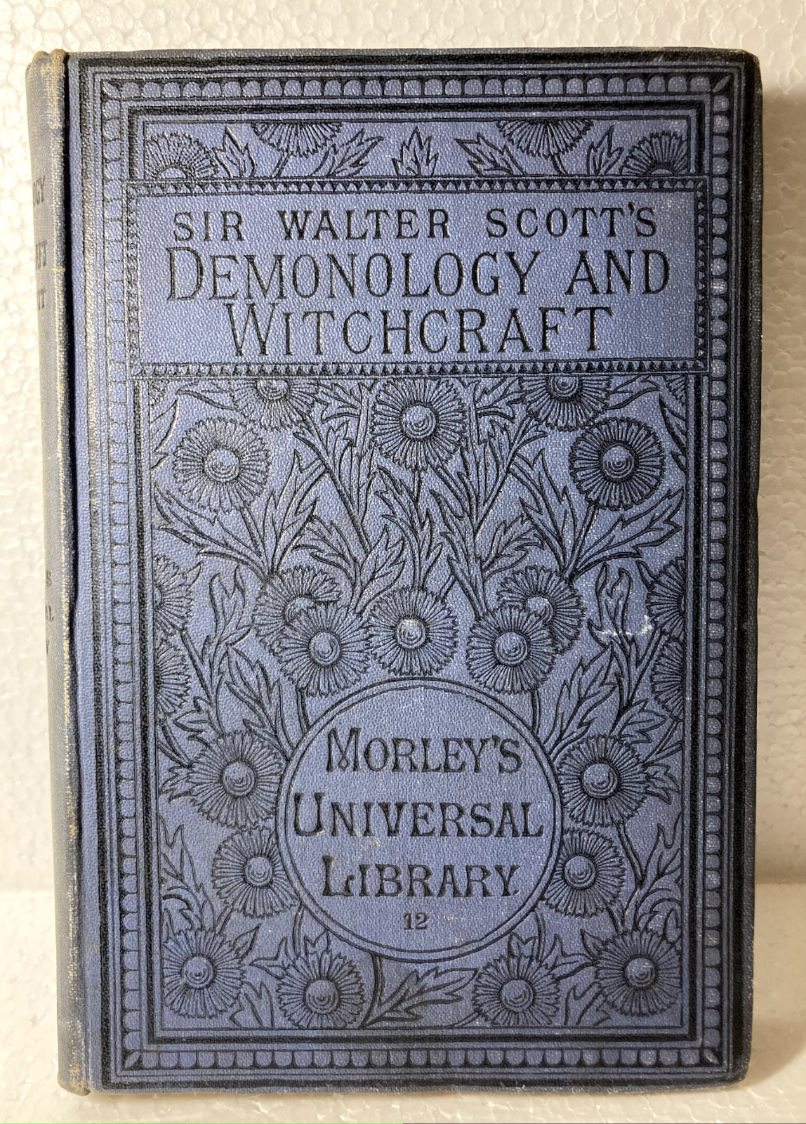 洋書 Encyclopedia of Witchcraft & Demonology Encyclopedia of Witchcraft & Demonology by Hanz Holzer