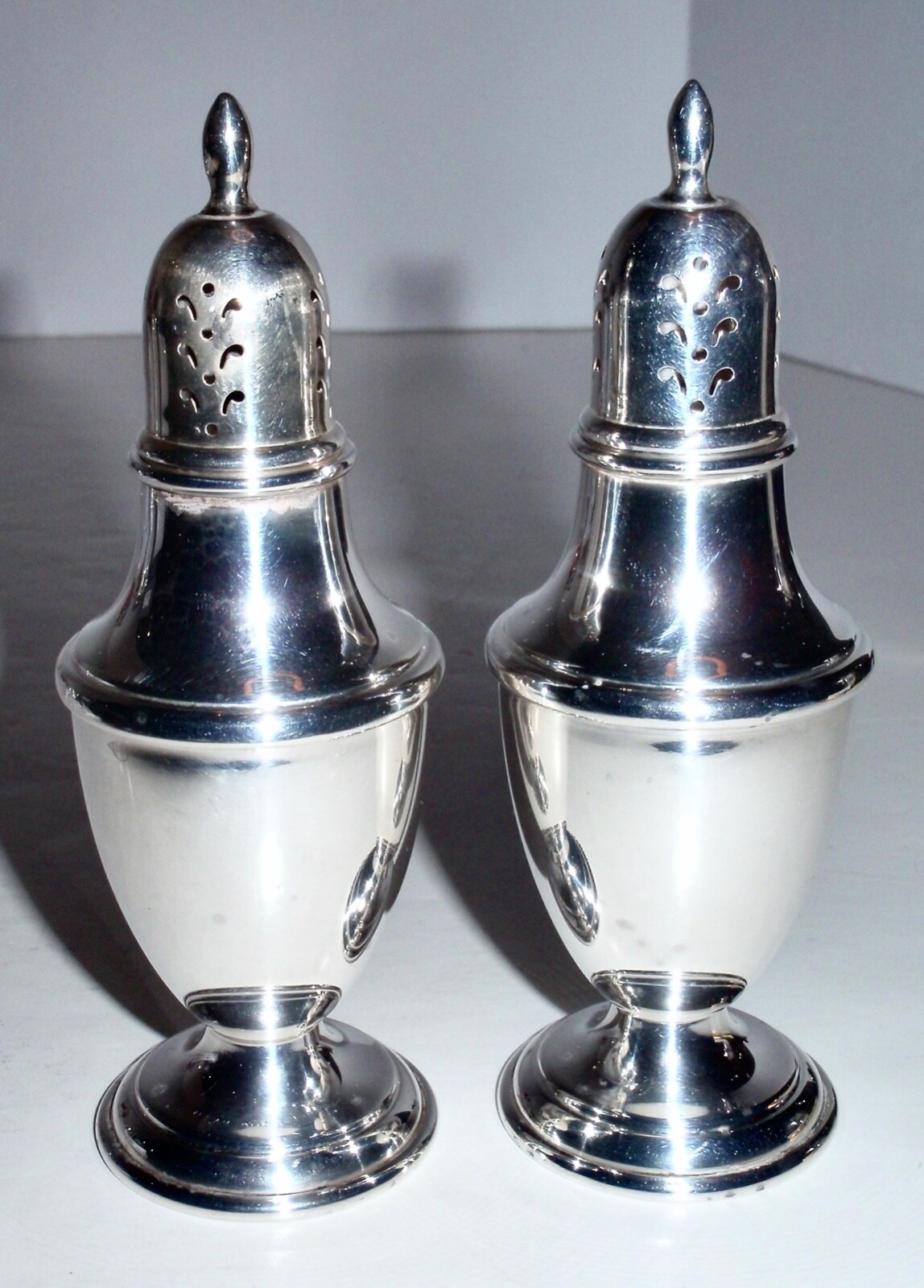 【銀製】1950s Fisher Sterling Silverソルト&ペッパー 銀製】1950s Fisher Sterling Silverソルト&ペッパー Fisher
