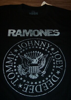Vintage Style THE RAMONES Classic Band T-Shirt Mens MEDIUM NEW w/ TAG