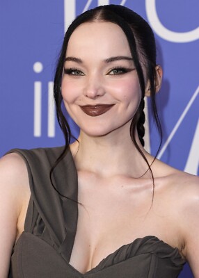 photo DOVE CAMERON (913)