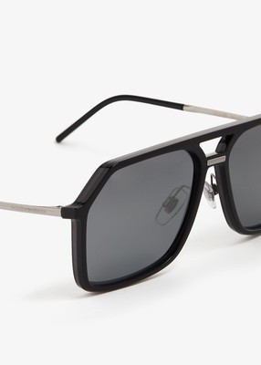 Pre-owned Dolce & Gabbana 0dg6196-501/6g Black Gunmetal Sunglasses In Gray