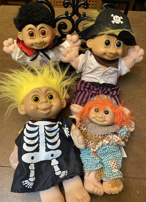 vintage halloween dolls