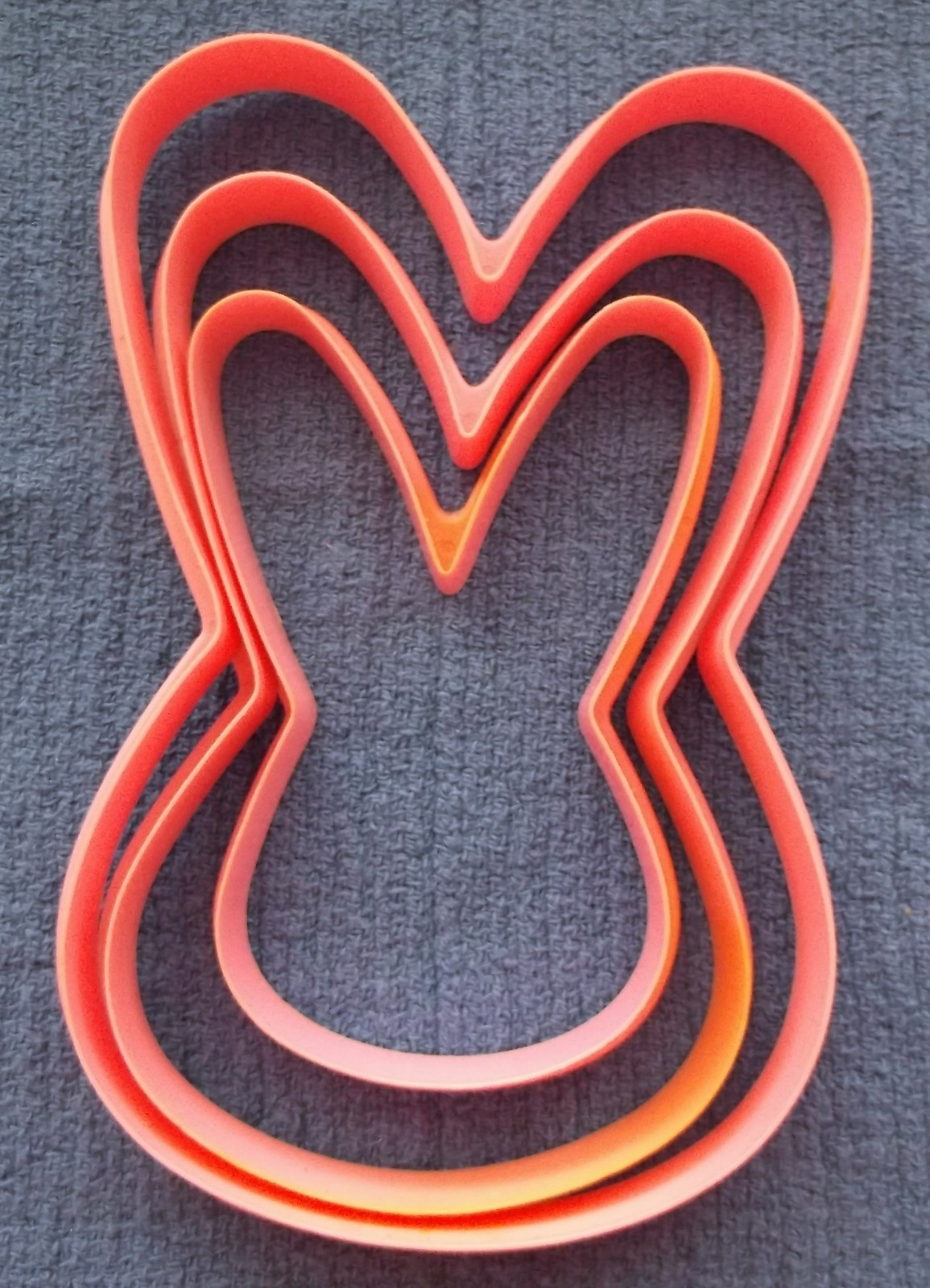 3 Vintage Plastic1993 Wilton Bunny/Rabbit Christmas Cookie Cutters Easter Crafts