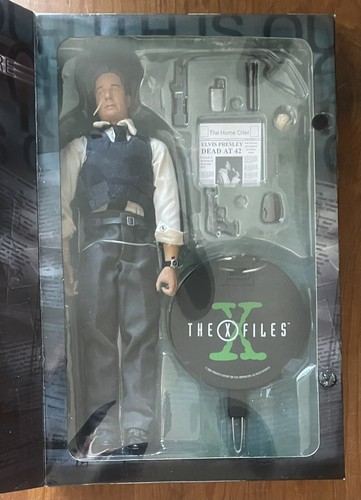 Sideshow 12” X-FILES Special Agent Fox Mulder FBI KevlarVest