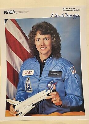 Christa McAuliffe Signed Autograph STS-51 L Challenger NASA Astronaut Photo 8x10