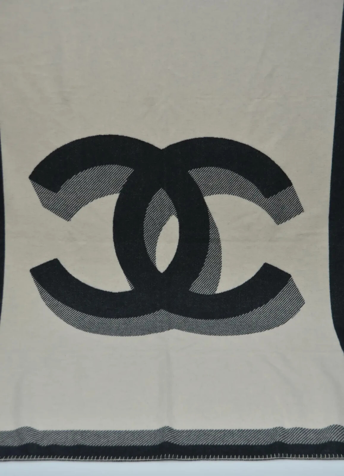 CHANEL ブランケット Chanel Blanket Throw Travel Rug NEW 74
