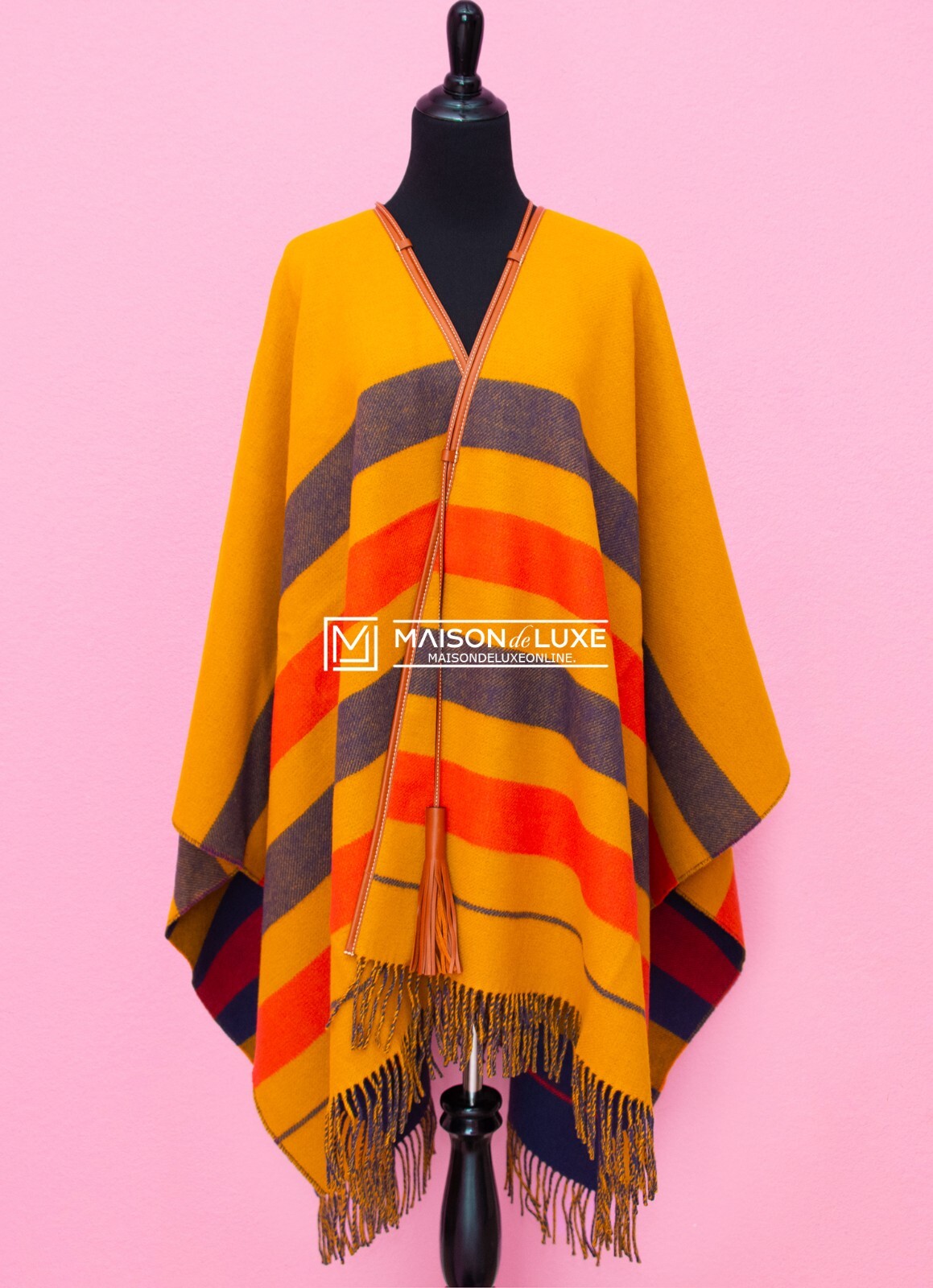 HERMES ロカバール　ポンチョ Rocabar poncho | Hermès USA
