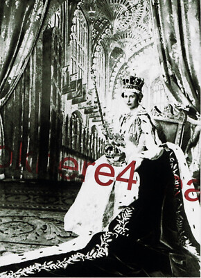 QUEEN ELIZABETH Photo 8x10 Coronation Royal England Great Britain 