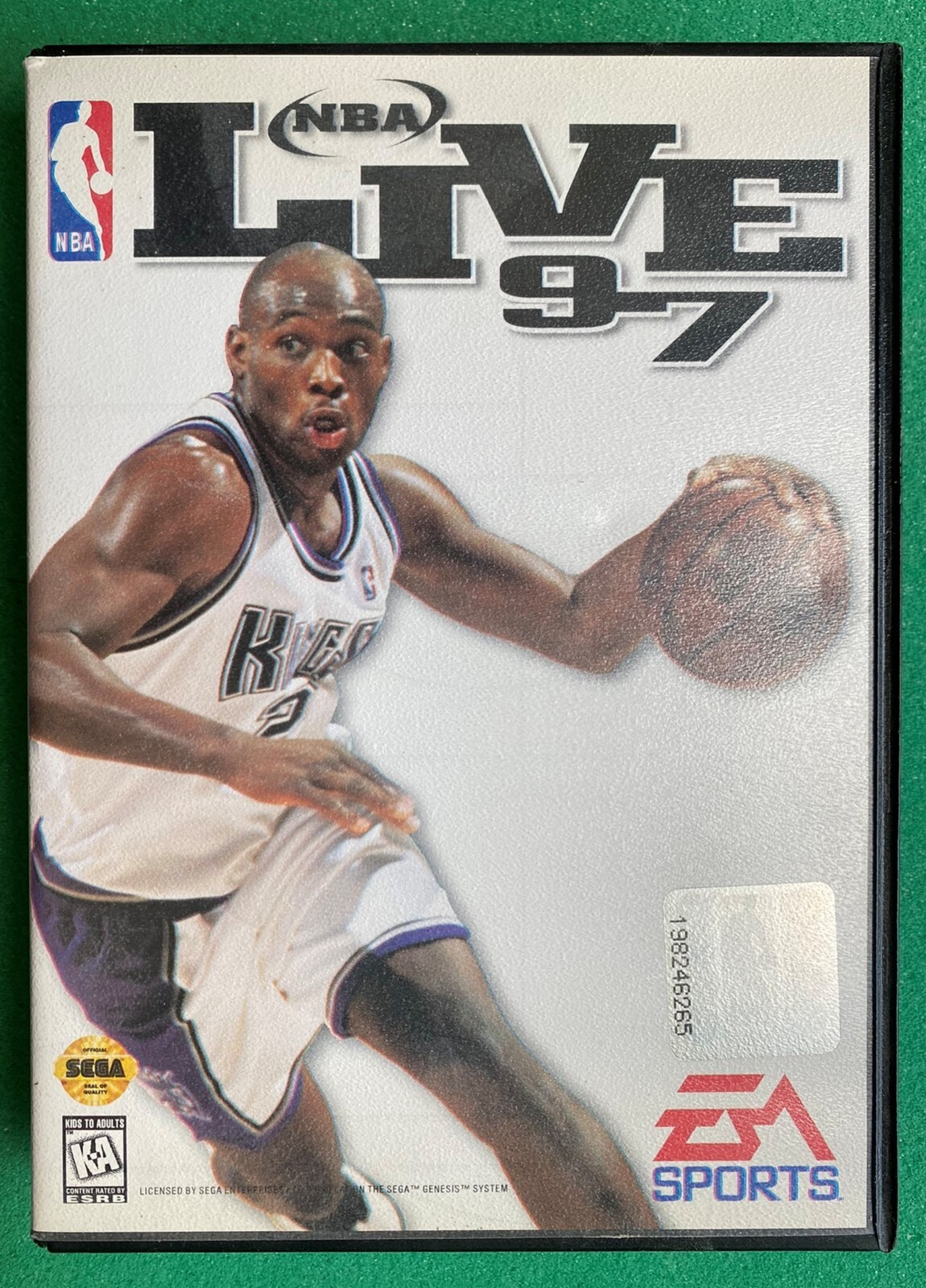 NBA Live 97 (Sega Genesis, Complete with Manual TESTED