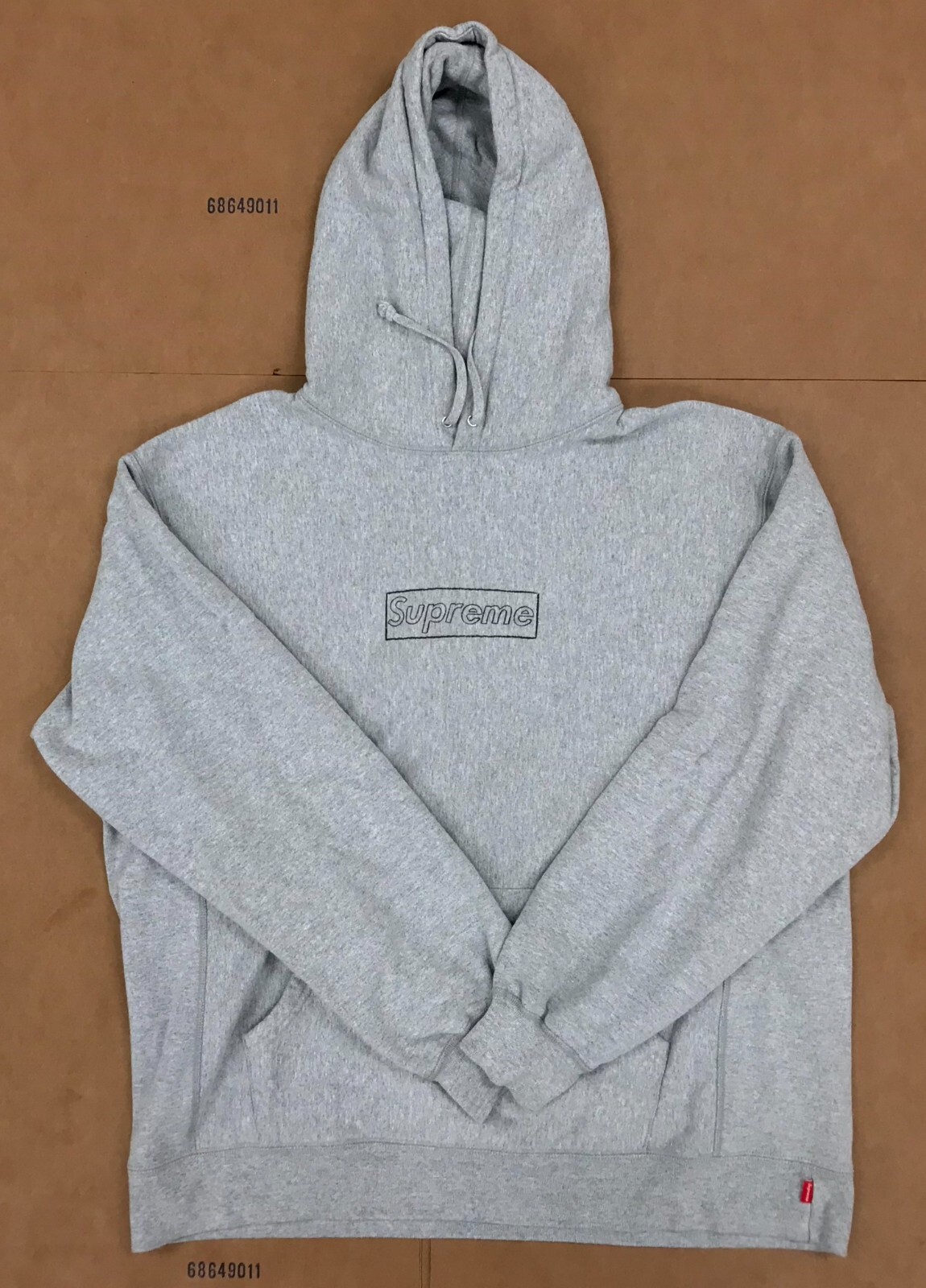 SS21 SUPREME X KAWS CHALK BOX LOGO HOODED SWEATSHIRT HEATHER SS21 SUPREME X KAWS CHALK BOX LOGO HOODED SWEATSHIRT HEATHER