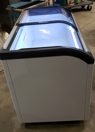 Alamo 13.70 Cubic Foot Commercial Ice Cream Novelty Cabinet