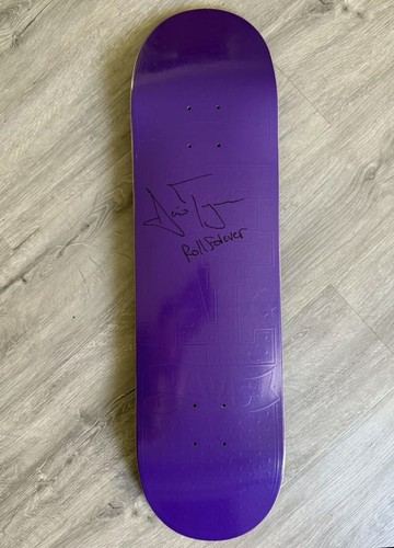 _12.JPG?set_id=880000500F