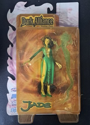 DARK ALLIANCE. JADE ACTION FIGURE. VAMPIRE.SERIES 1. NEW ON CARD. CHAOS! COMICS.