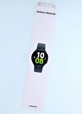 Samsung Galaxy Watch5 44mm M/L Smart Watch (Graphite)