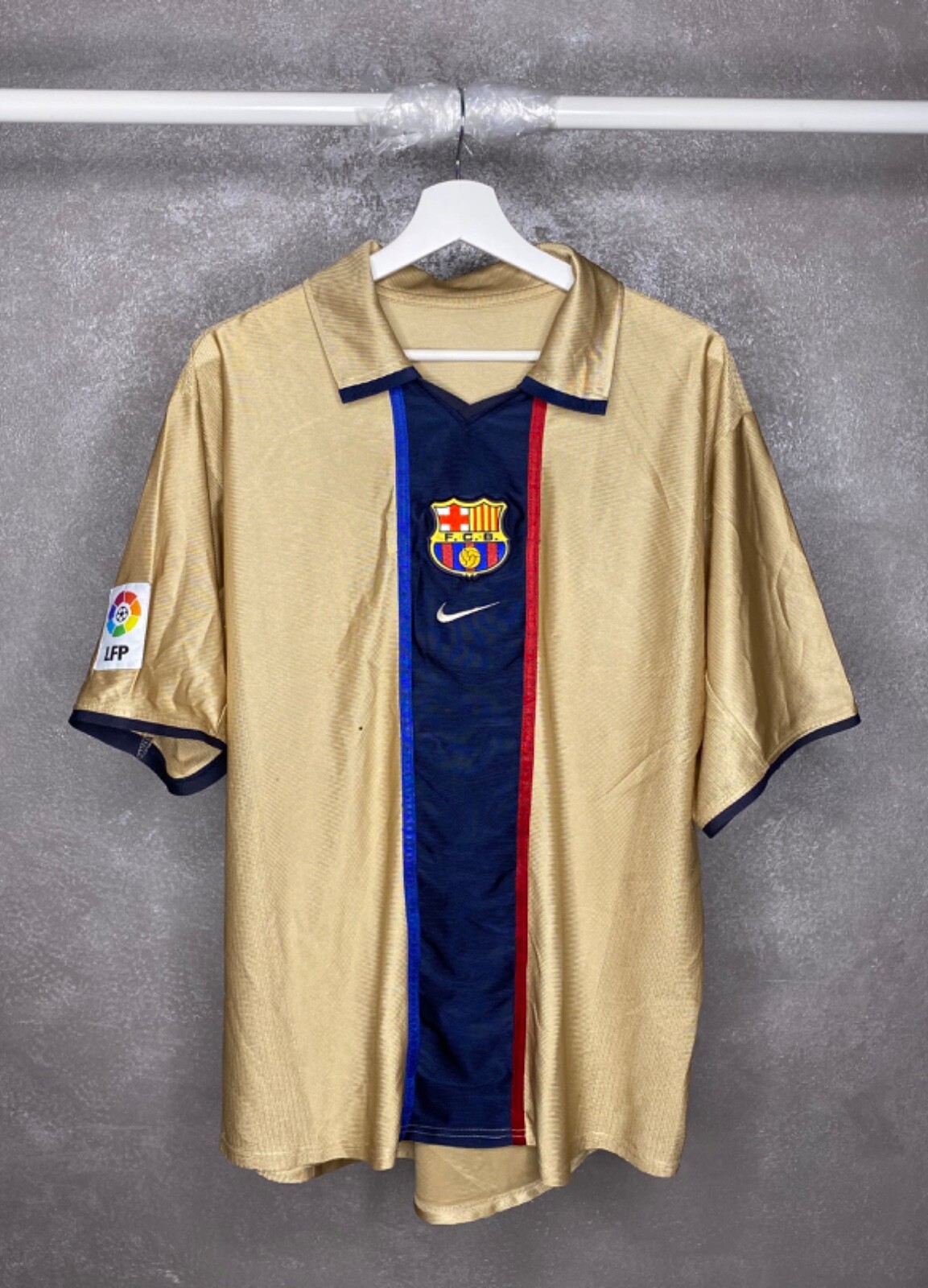 BARCELONA 2001 2002 AWAY FOOTBALL SHIRT SOCCER JERSEY NIKE