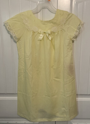 *Vintage Shadowline Nightgown Short Yellow Lace Floral Design - Size S