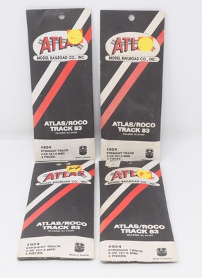 Four Packages of Atlas Roco 924 Straight Track, 2.26'' (57.5mm), HO Scale