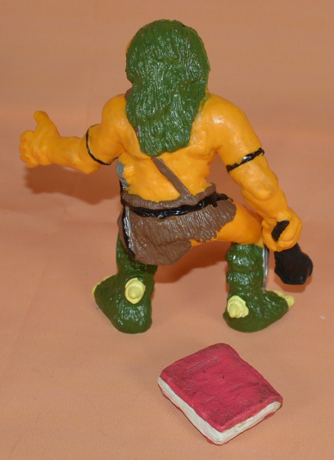 Odious Ogre with book Advanced Dungeons & Dragons figure 1982 LJN TSR