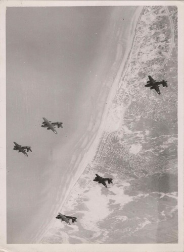 GLENN MARTIN B-26 MARAUDER FORMATION VINTAGE PHOTO USAF 14
