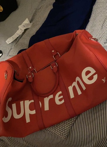 lv supreme luggage