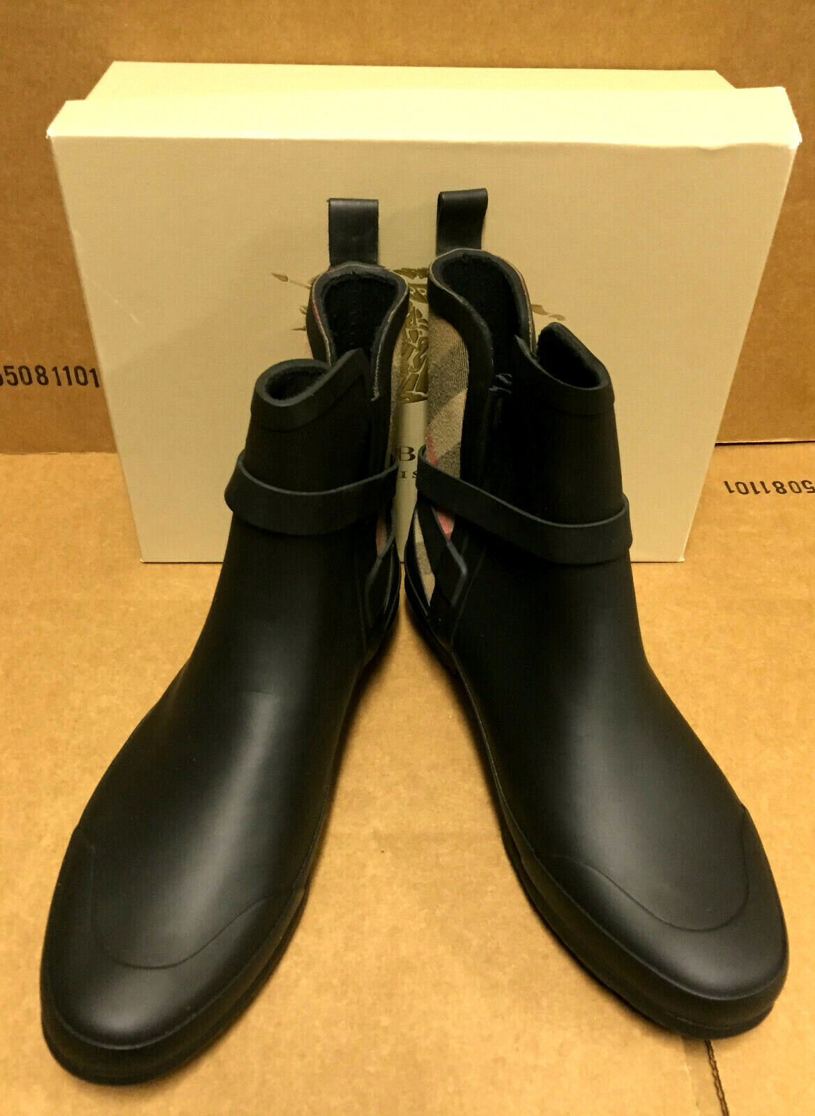 burberry women's zane signature check rain boots