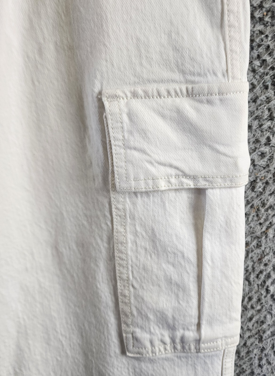 REBECCA MINKOFF Relaxed Cargo Pants Women's 30 Alabaster Button Zip Closure - Picture 5 of 20