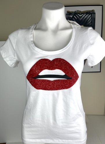 NEW GUESS Women Lynda Lip Tee Red lip White T shirt | eBay