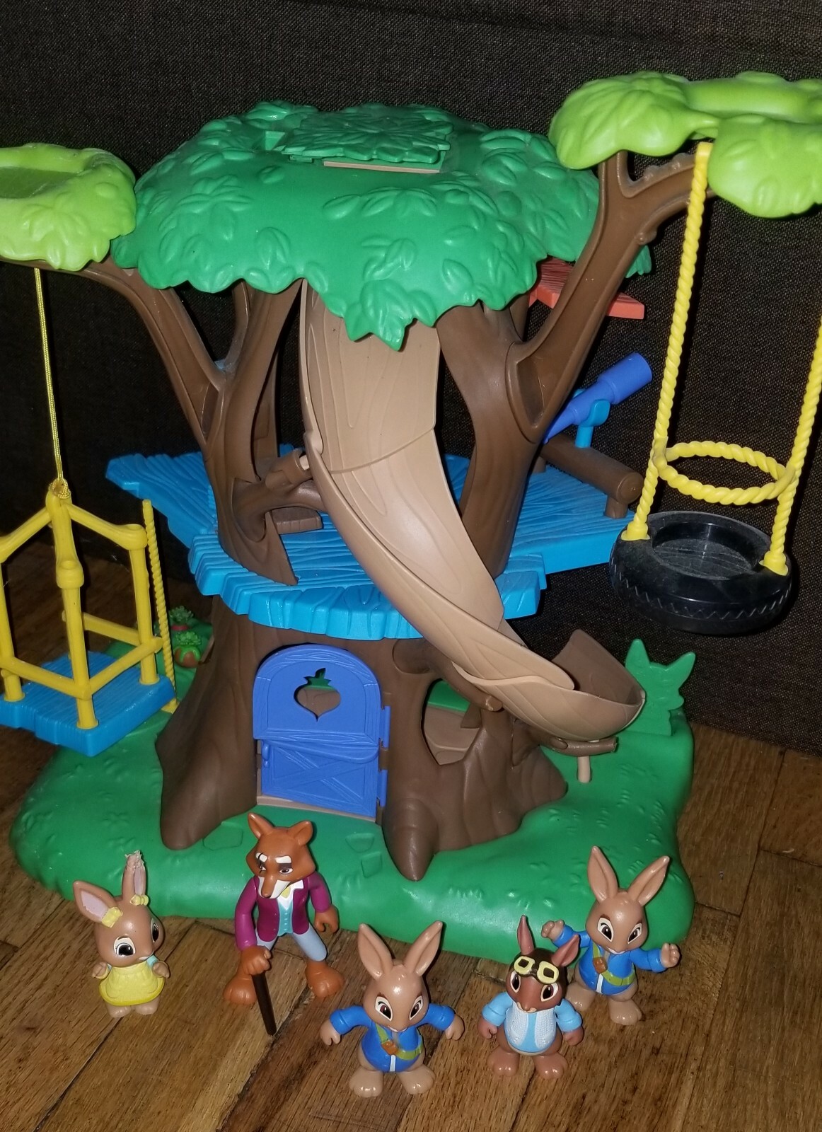 peter rabbit treehouse playset