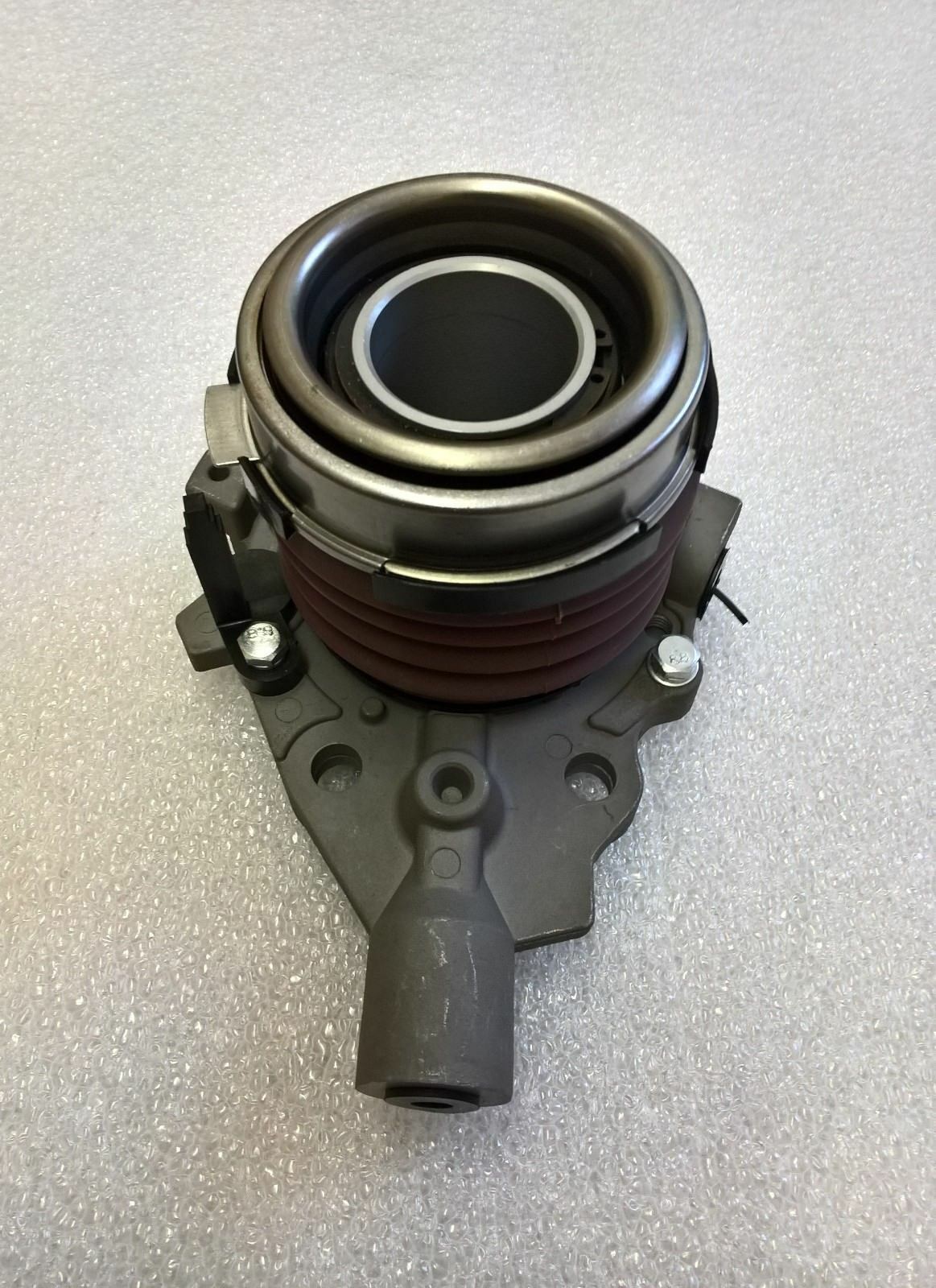 CLUTCH SLAVE CYLINDER For MITSUBISHI CANTER FUSO CONCENTRIC CLUTCH SLAVE CYLINDER For MITSUBISHI CANTER FUSO CONCENTRIC