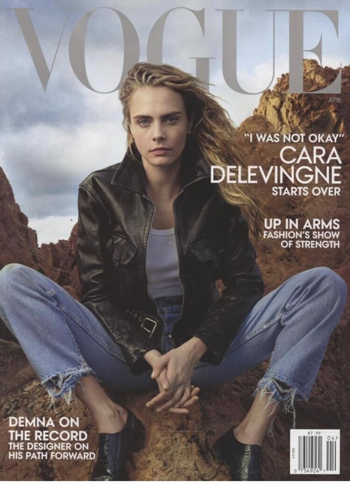 女性情報誌 Vogue Brasil Magazine April 2022 女性情報誌 Vogue Brasil Magazine April 2022 CARA DELEVINGNE