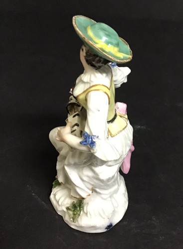 18th Century Meissen Porcelain Pair Of Musician Figurines