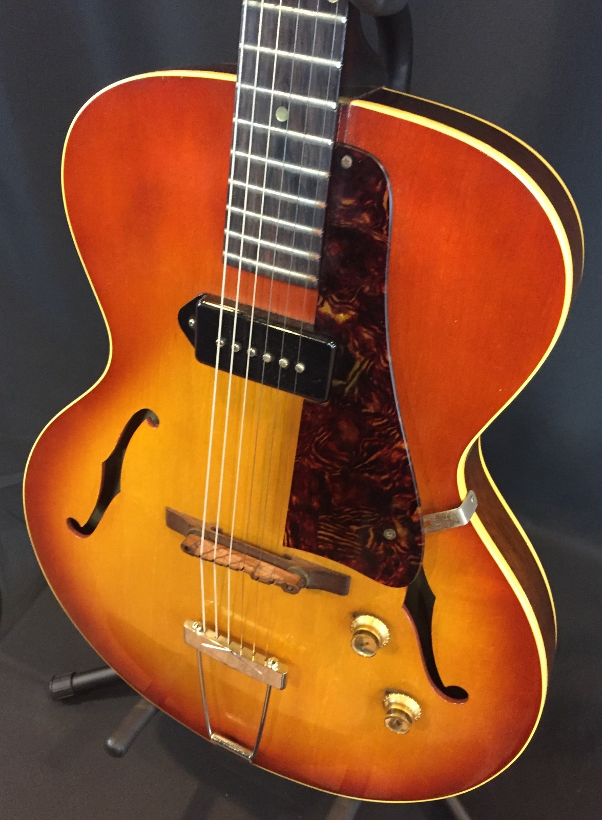 Gibson ES-125T Hollow Body Electric Guitar 1966 Vintage Cherry Sunburst