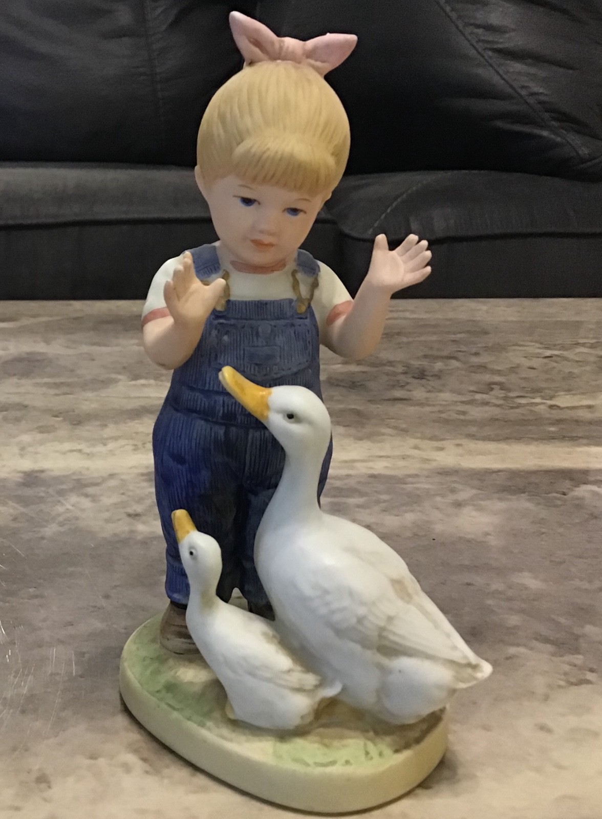 1985 DENIM DAYS BISQUE HOMCO GIRL WITH GEESE FIGURE #1502