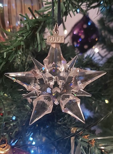 Swarovski Crystal, 2001 Annual Snowflake Christmas Tree Swarovski Crystal, 2001 Annual Snowflake Christmas Tree