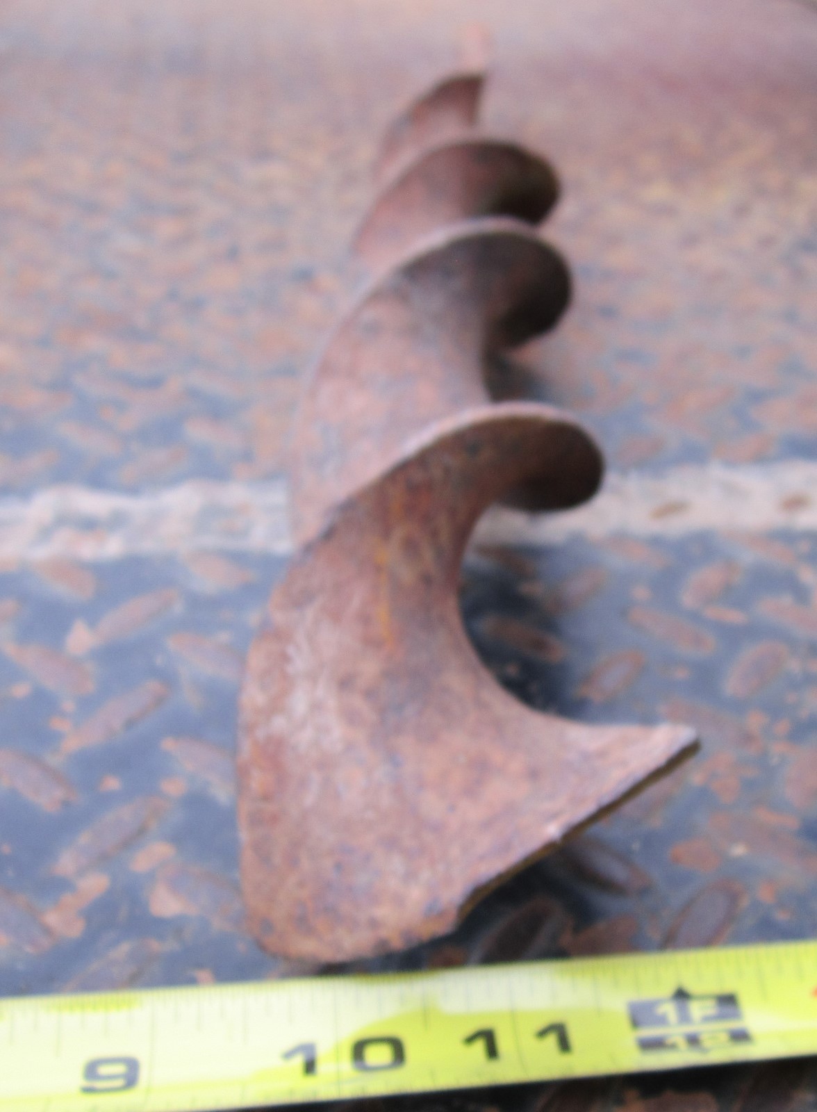 Vintage Industrial Machine Age HUGE DRILL BIT Gear/Cog Steampunk Art Lamp Part