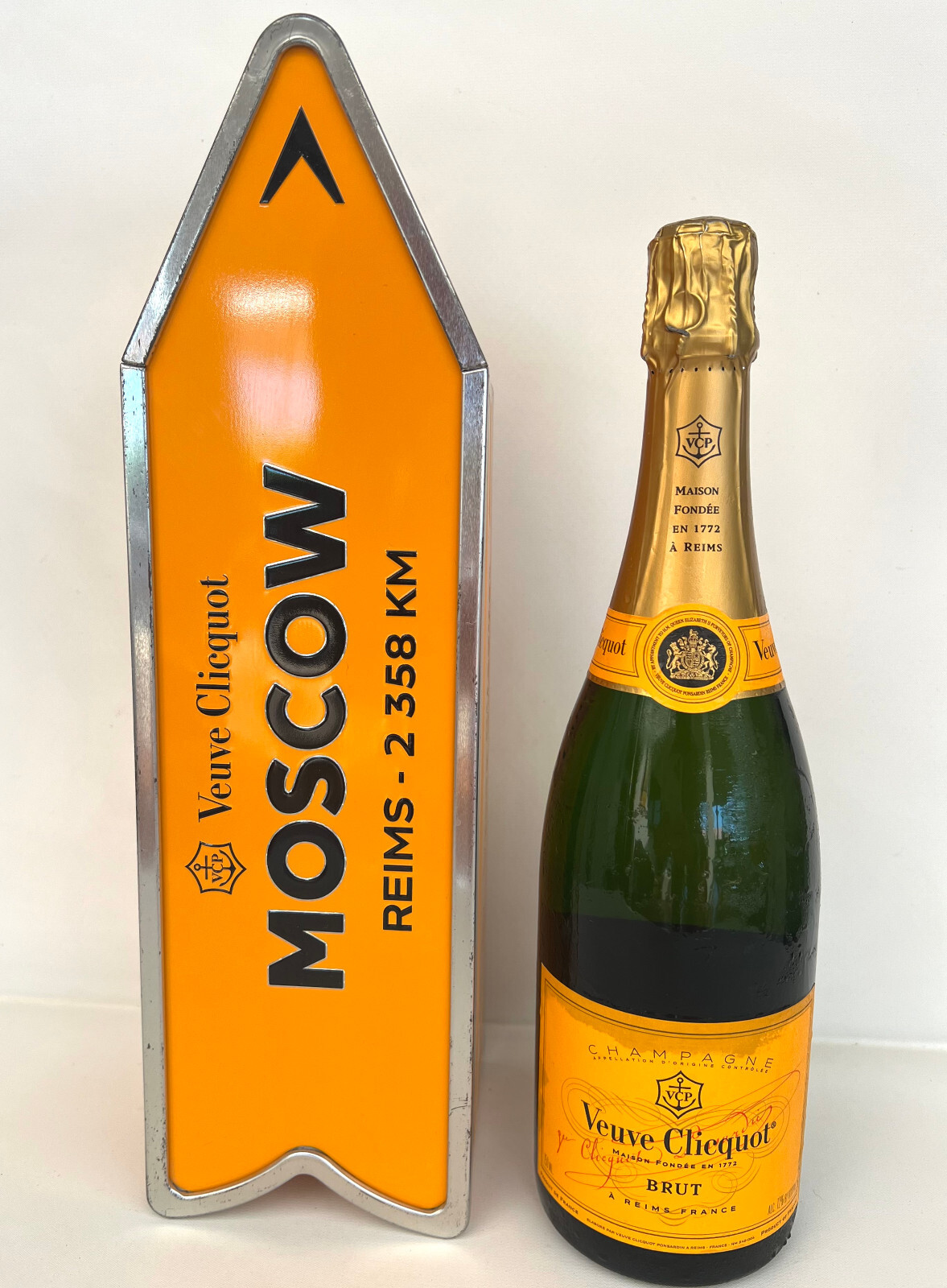Veuve Clicquot 2本 Veuve Clicquot Brut Champagne Yellow Label New York Arrow