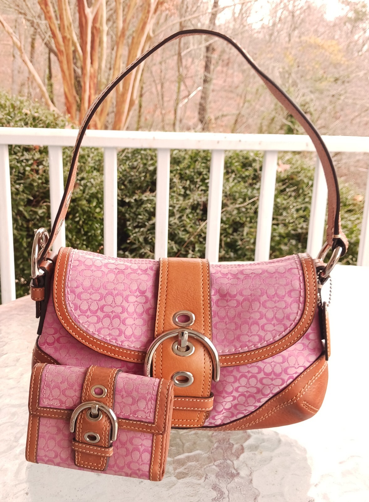 $170 free shipping ❌SOLD❌ Y2K Coach Pink Signature Mini
