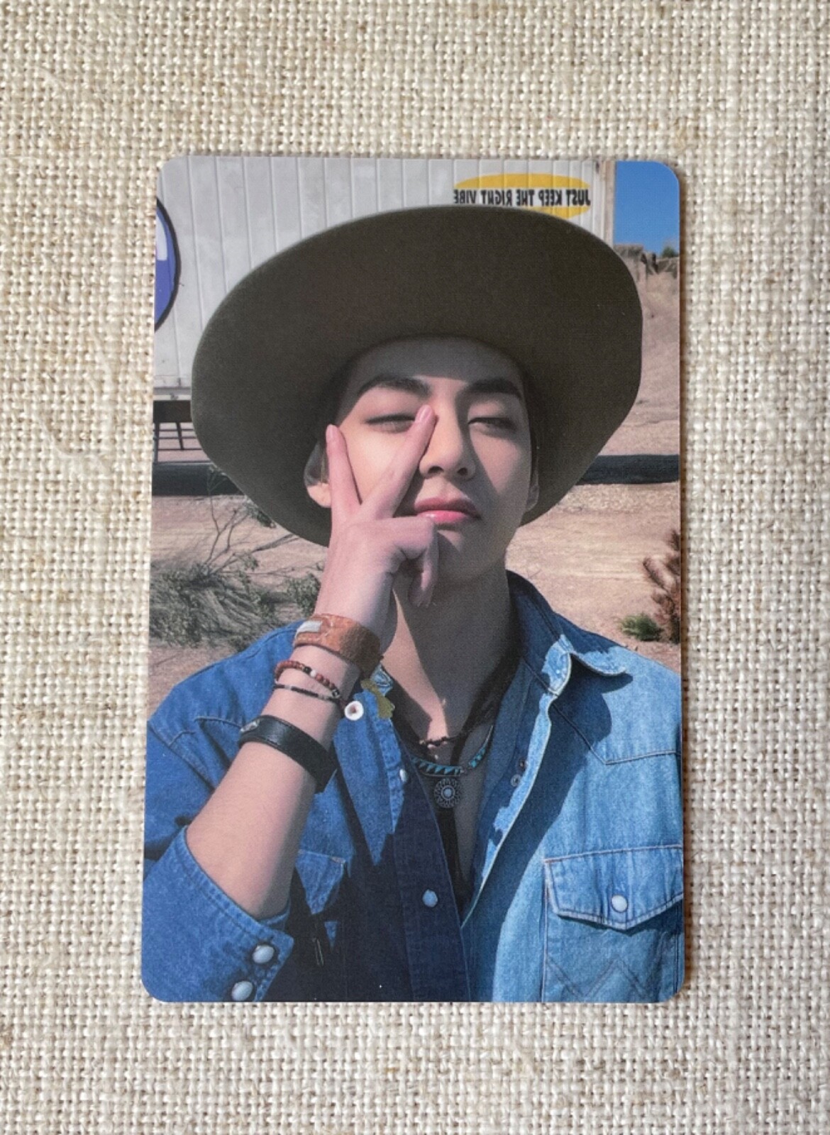 防弾少年団(BTS) - BTS✩Butter✩ラキドロ✩soundwave✩M2U✩トレカ✩テヒョン✩V BTS-BUTTER LUCKY DRAW SOUNDWAVE OFFICIAL PHOTO CARD TAEHYUNG
